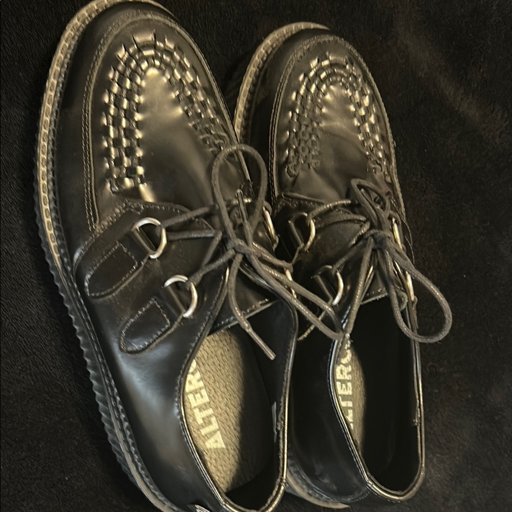 Black Leather Lace-Up Shoes